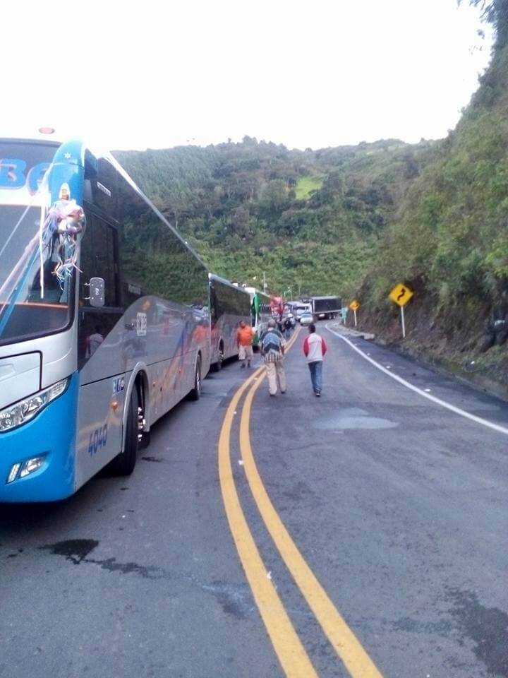 Derrumbe la vía Medellín Urabá