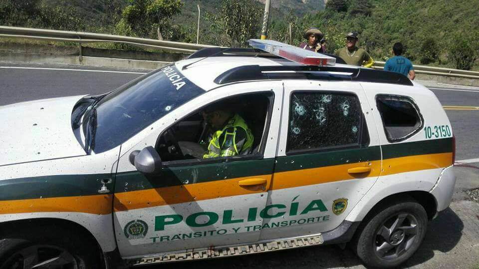 Ataque patrulla de policía vía Urabá