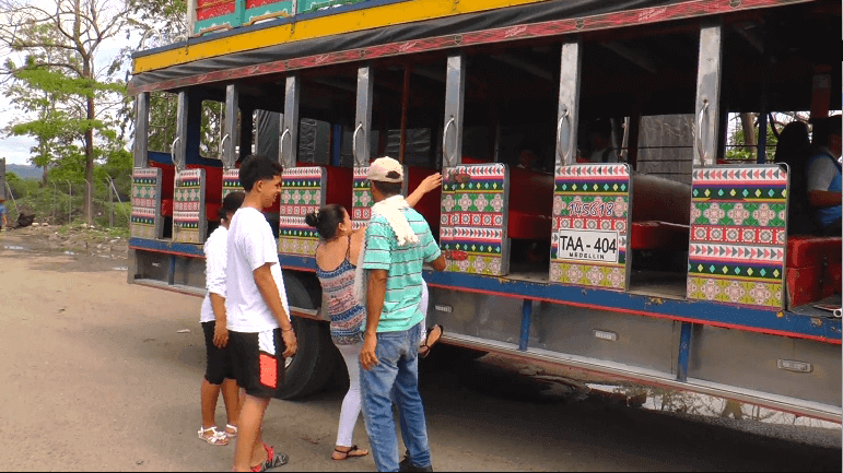 Bus Escalera en Urabá